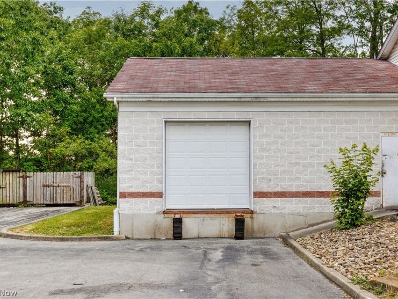 7438 Southern Boulevard, Youngstown, OH 44512 Photo 19