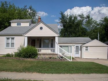 18696 Inkster Road E, Redford Twp, MI 48240