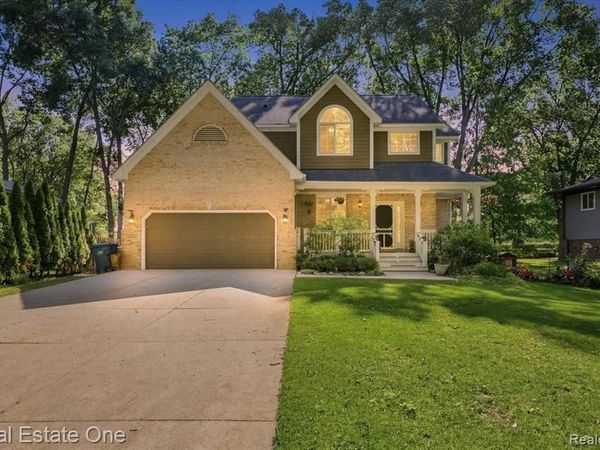 2475 Horace Street, West Bloomfield Twp, MI 48324