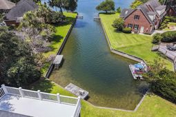 1297 Hidden Lakes Drive photo 4