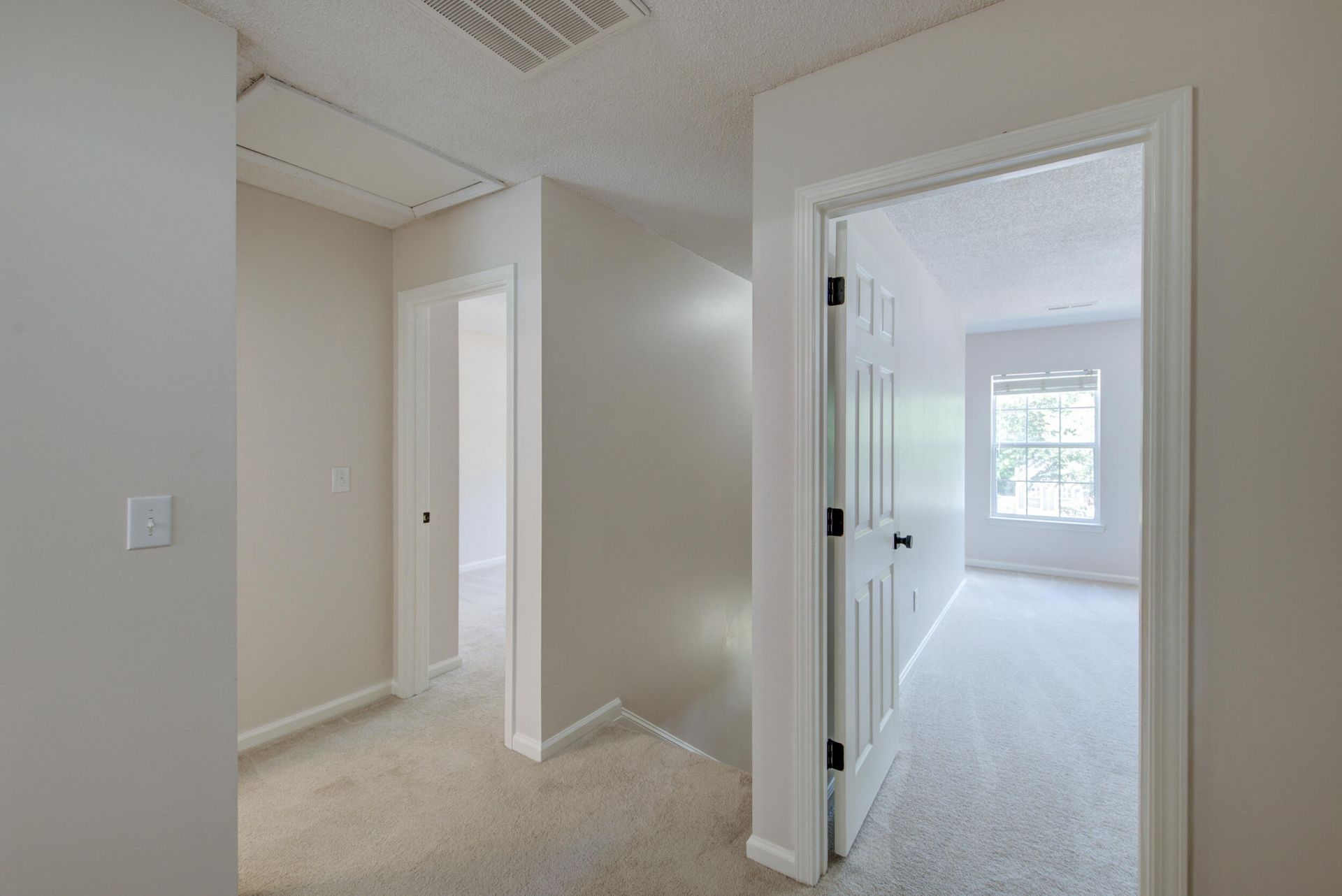 5095 Thornton Drive Photo 11