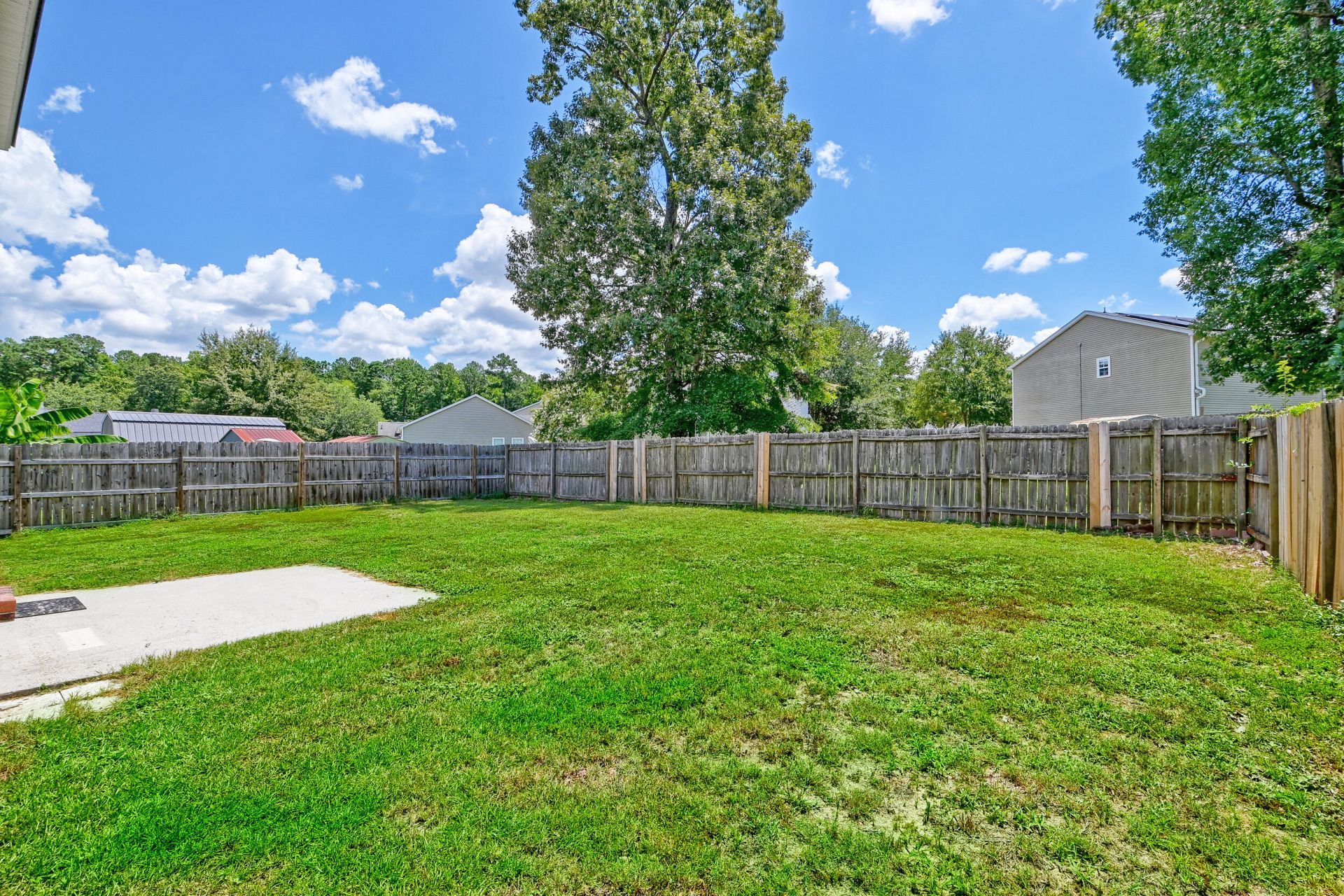 5095 Thornton Drive Photo 6