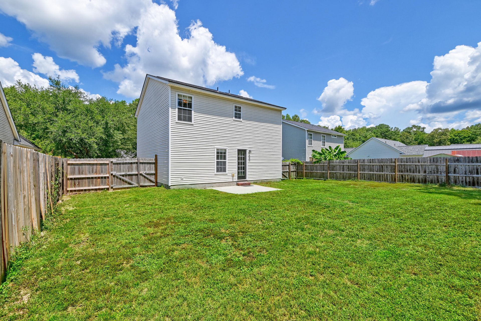 5095 Thornton Drive Photo 7