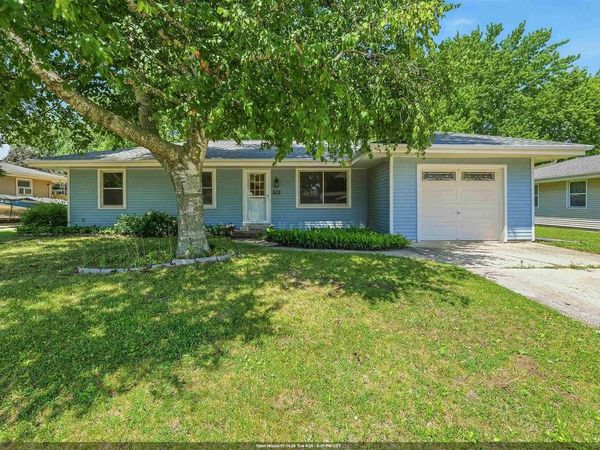 709 MEMORIAL DRIVE, Kewaskum, WI 53040