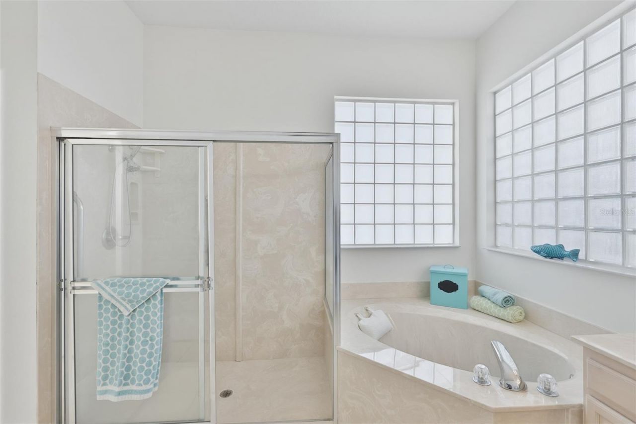 2224 Platinum Drive, Sun City Center, FL 33573 Photo