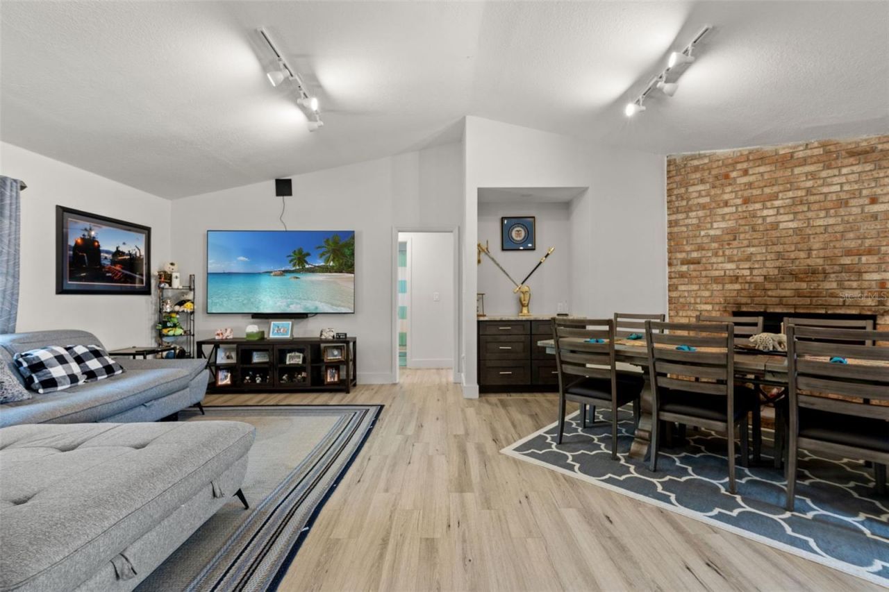 415 Barclay Avenue , Altamonte Springs, FL 32701 Photo