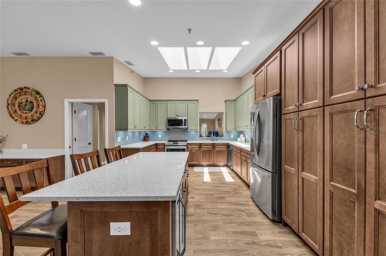 2350 Harbour Oaks Drive, Longboat Key, FL 34228 Photo