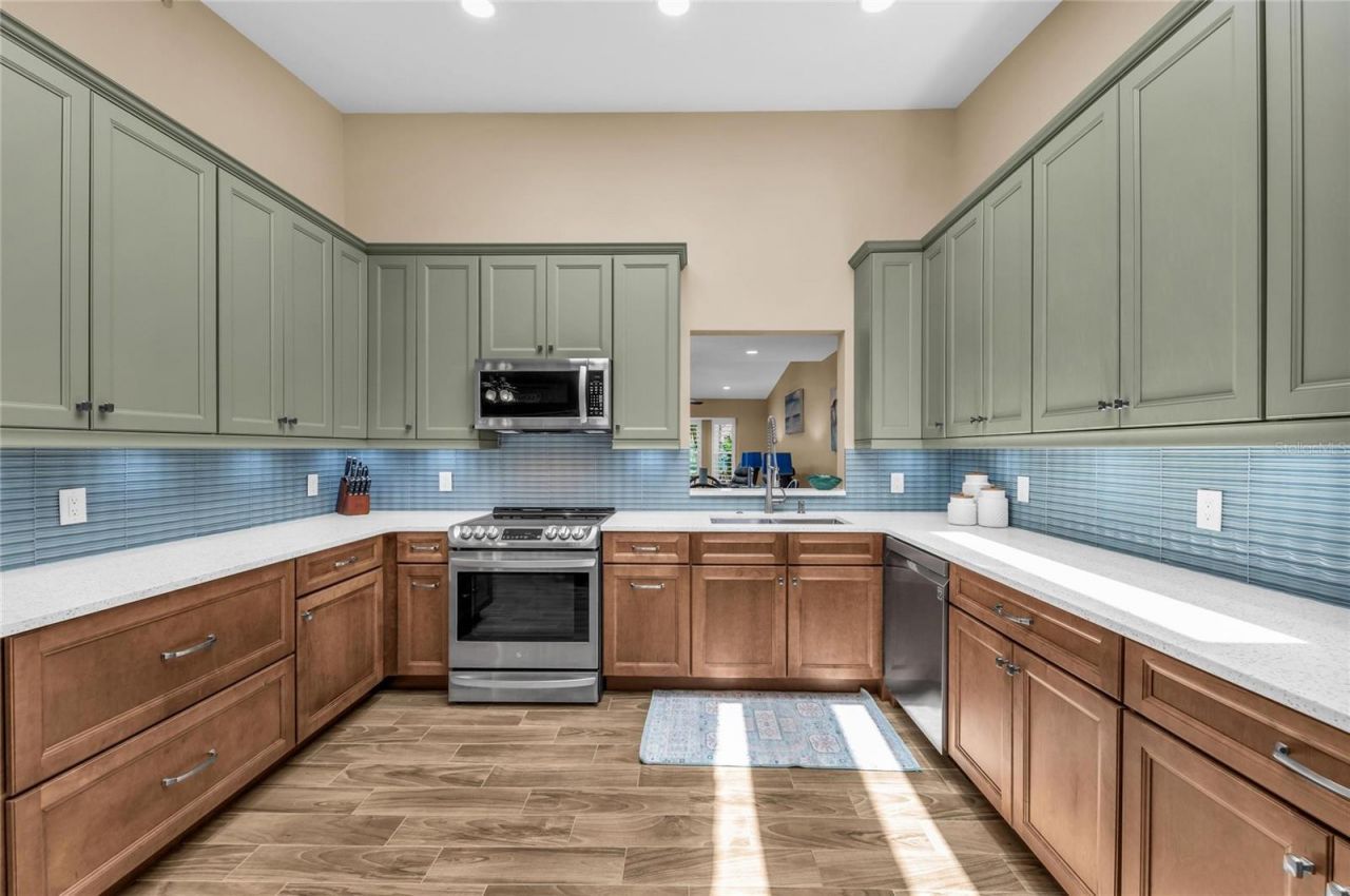 2350 Harbour Oaks Drive, Longboat Key, FL 34228 Photo
