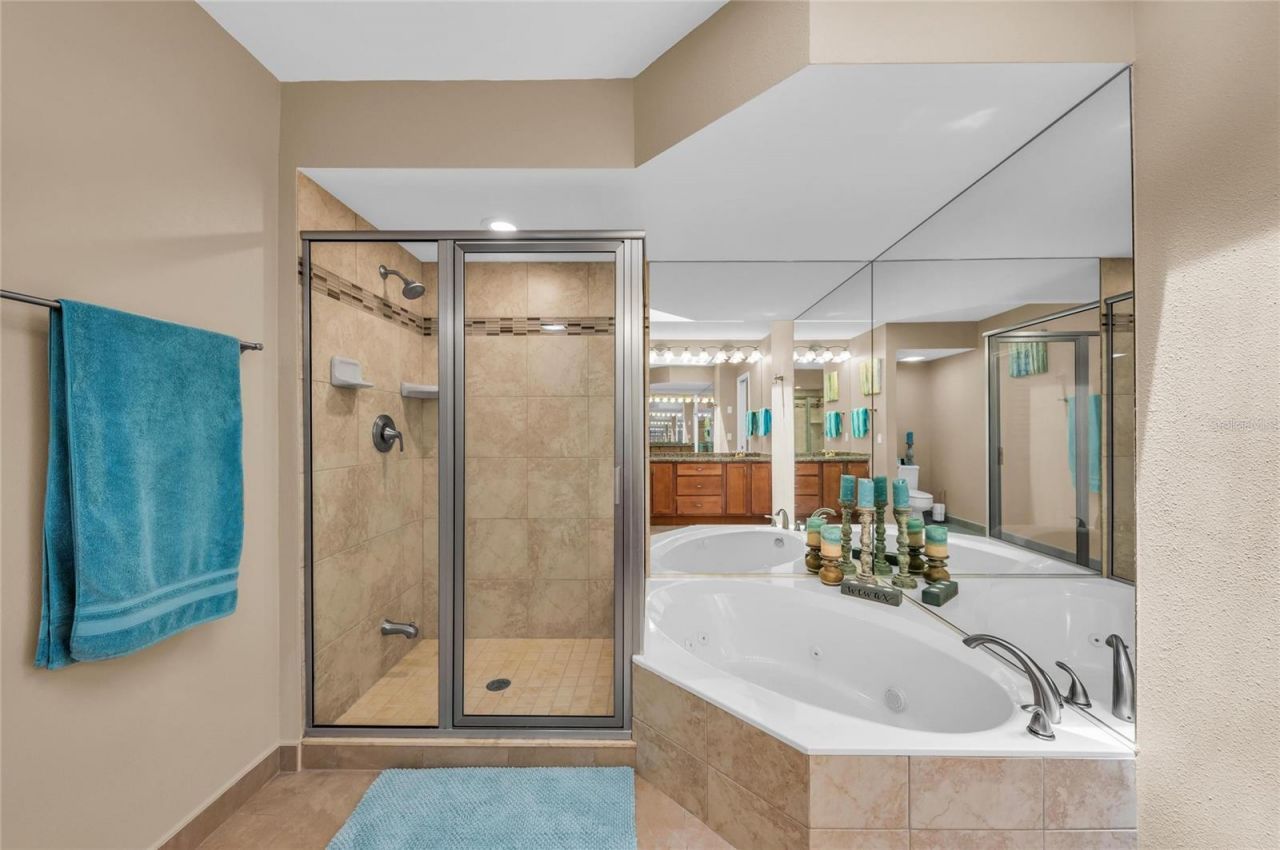 2350 Harbour Oaks Drive, Longboat Key, FL 34228 Photo