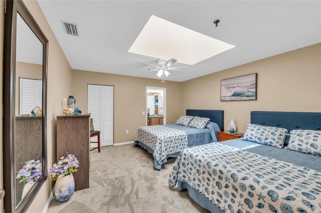 2350 Harbour Oaks Drive, Longboat Key, FL 34228 Photo