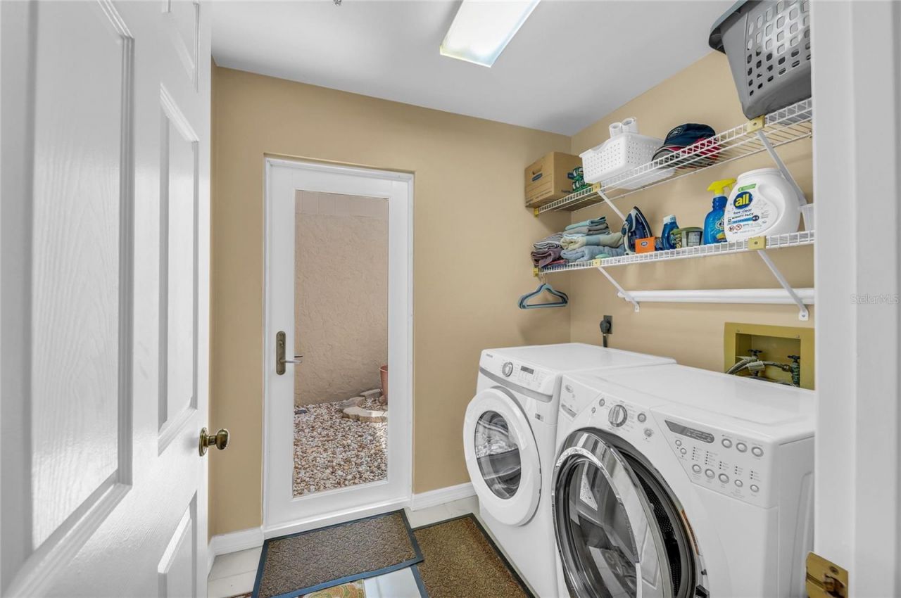 2350 Harbour Oaks Drive, Longboat Key, FL 34228 Photo