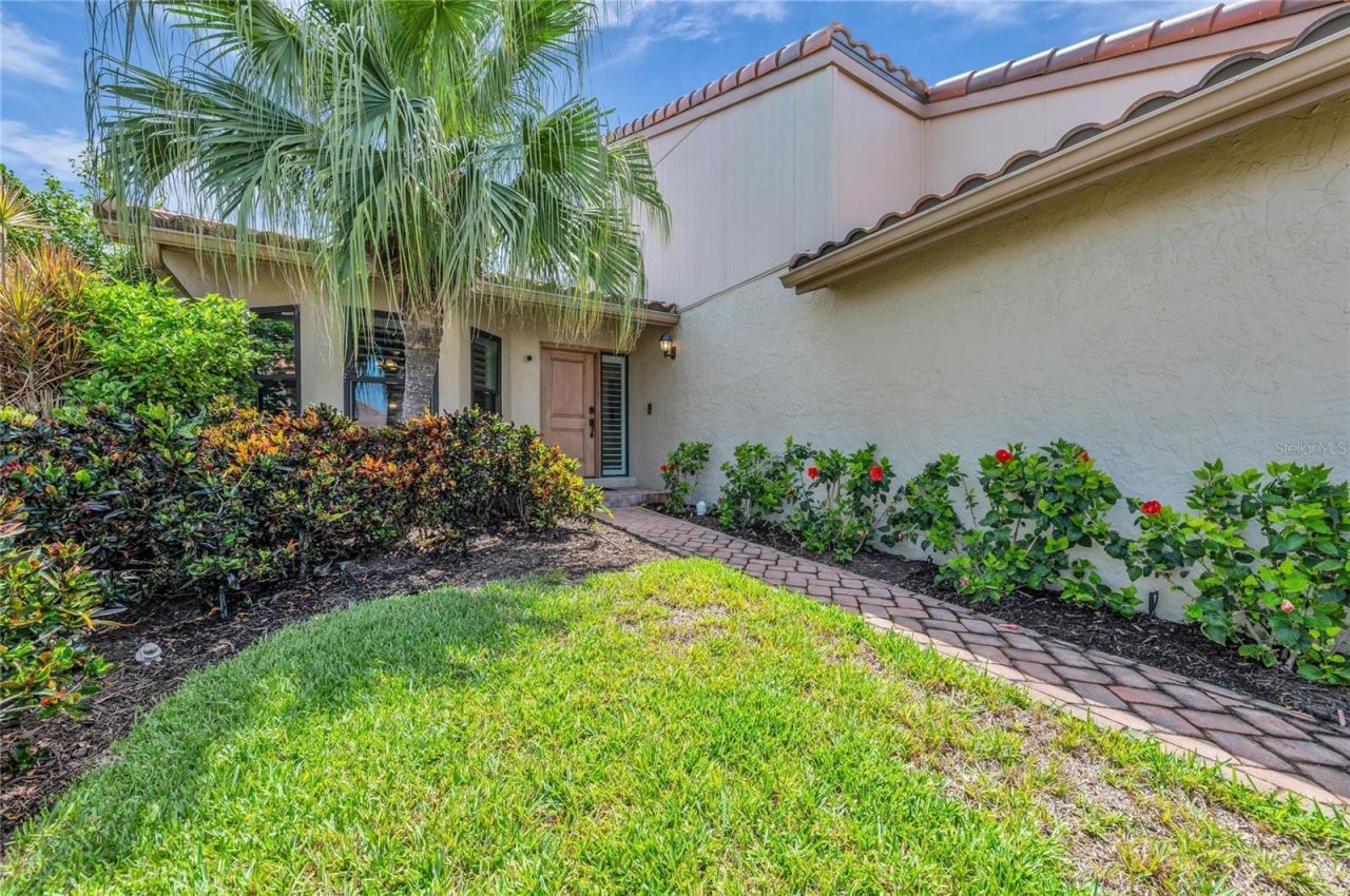 2350 Harbour Oaks Drive , Longboat Key, FL 34228 Photo