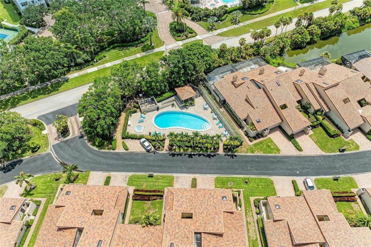 2350 Harbour Oaks Drive, Longboat Key, FL 34228 Photo