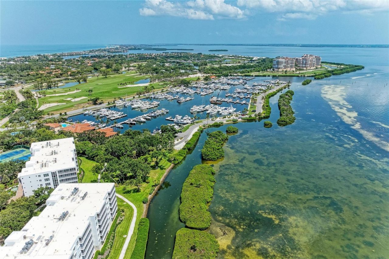 2350 Harbour Oaks Drive, Longboat Key, FL 34228 Photo