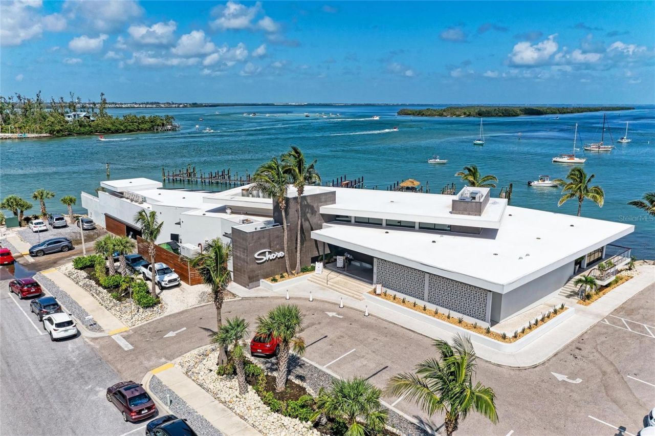 2350 Harbour Oaks Drive, Longboat Key, FL 34228 Photo