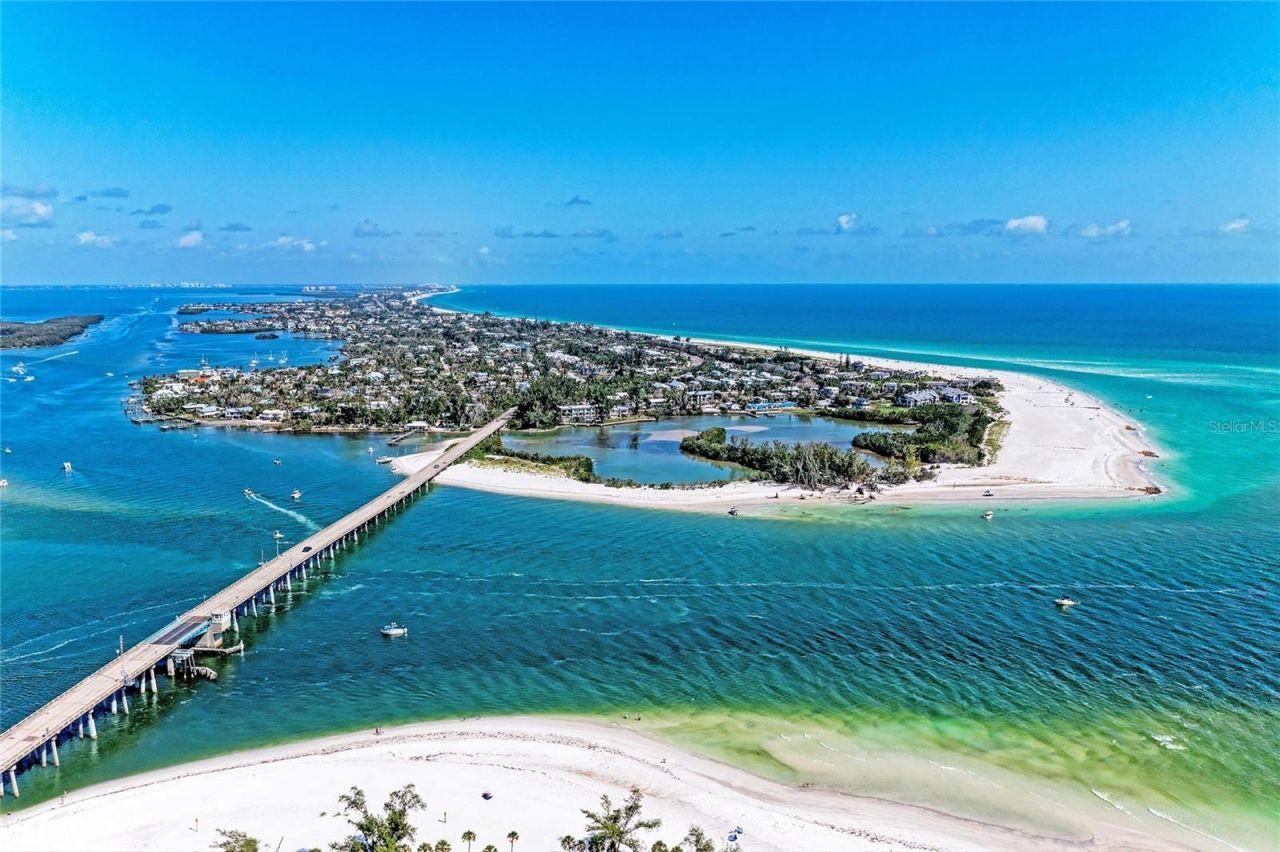 2350 Harbour Oaks Drive, Longboat Key, FL 34228 Photo