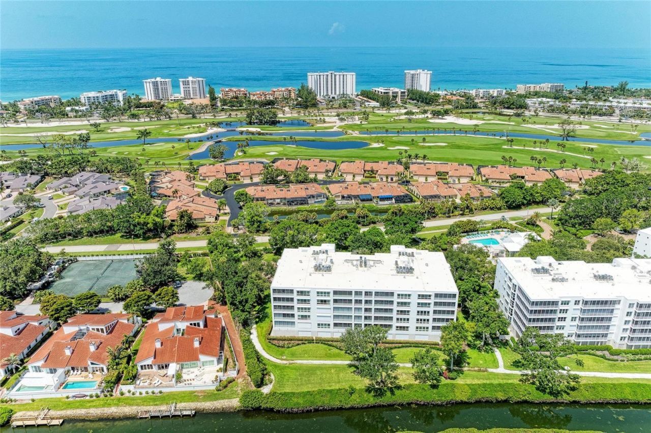 2350 Harbour Oaks Drive, Longboat Key, FL 34228 Photo