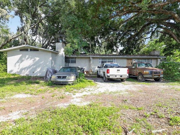 10109 MAIN STREET , THONOTOSASSA, FL 33592