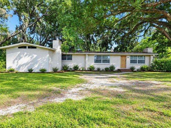 10109 MAIN STREET, THONOTOSASSA, FL 33592