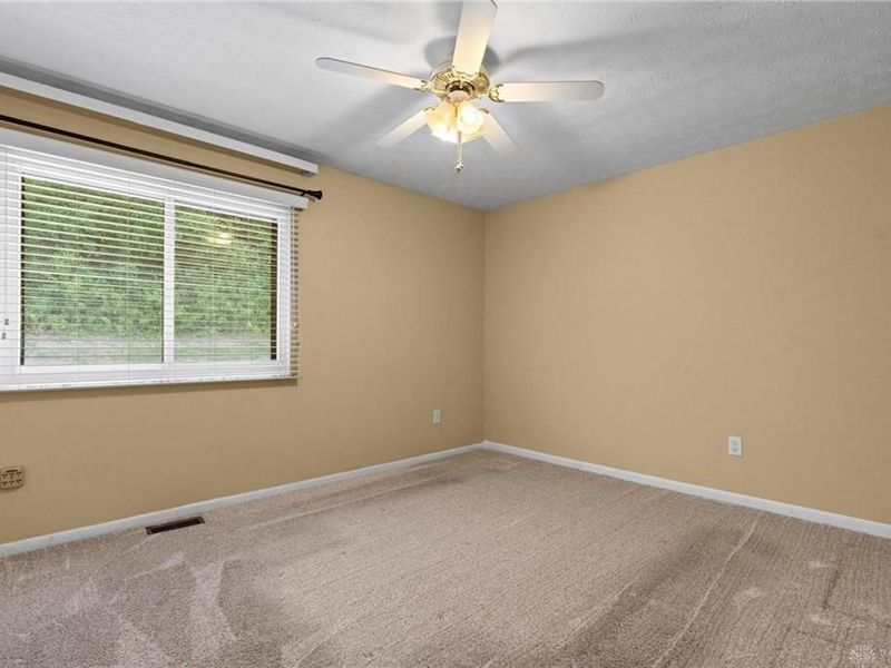 5688 Cobblegate Drive, Dayton, OH 45449 Photo 19