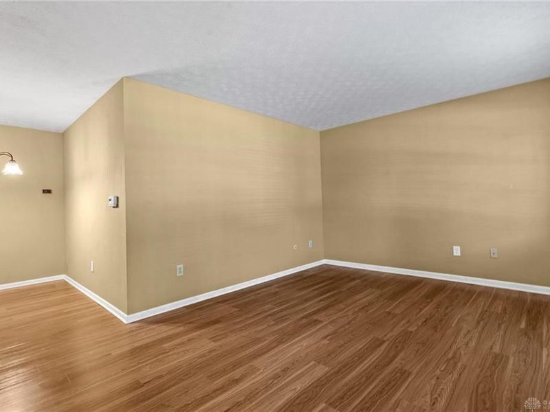 5688 Cobblegate Drive, Dayton, OH 45449 Photo 6