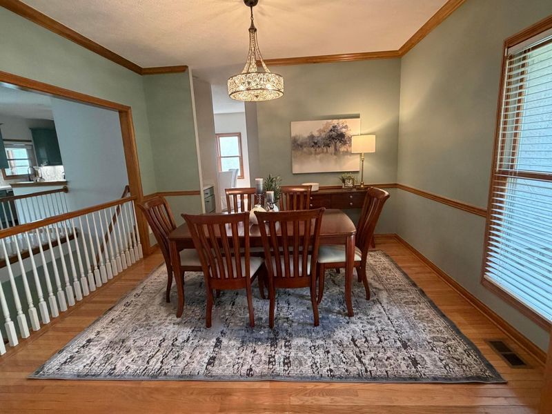 895 Linworth Village Drive, Columbus, OH 43235 Photo 10