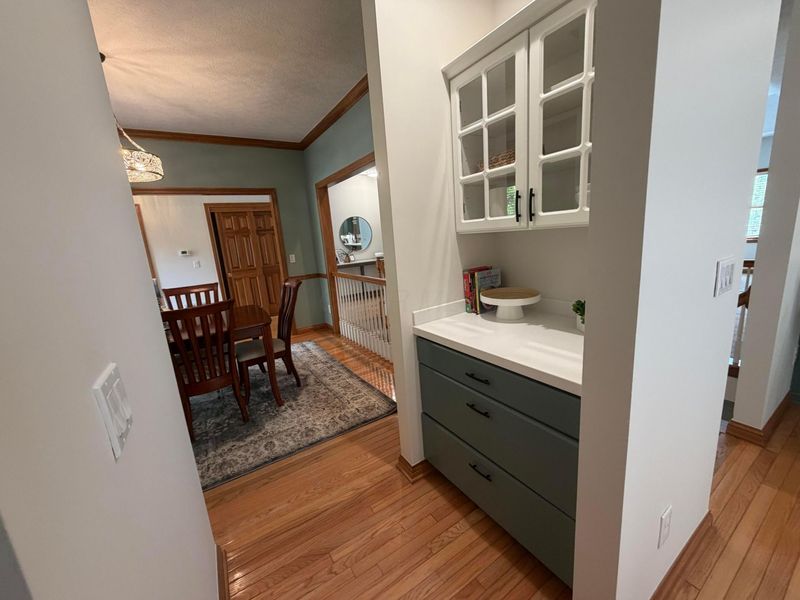 895 Linworth Village Drive, Columbus, OH 43235 Photo 13
