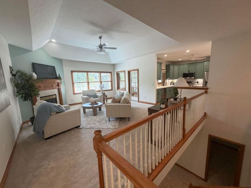 895 Linworth Village Drive, Columbus, OH 43235 Photo 14