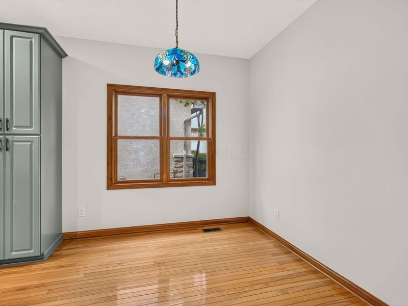 895 Linworth Village Drive, Columbus, OH 43235 Photo 23