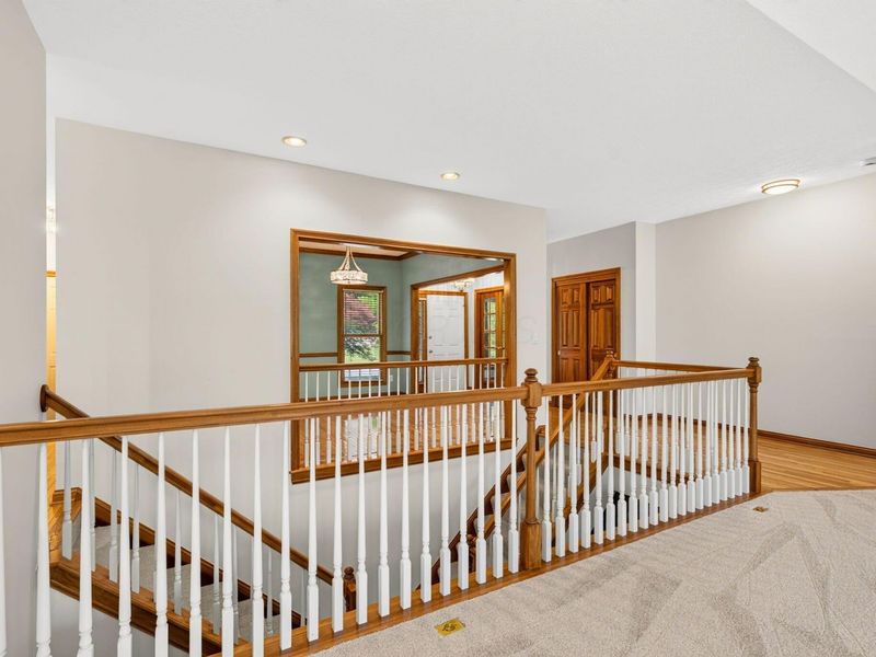 895 Linworth Village Drive, Columbus, OH 43235 Photo 31