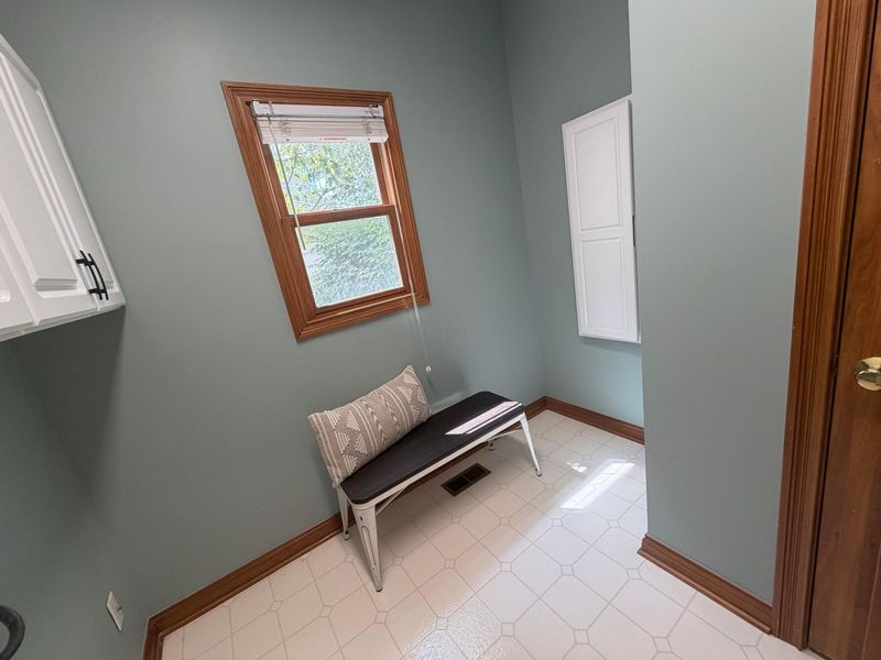 895 Linworth Village Drive, Columbus, OH 43235 Photo 33