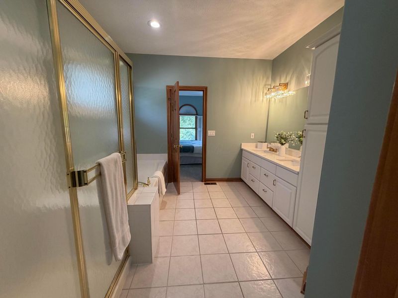 895 Linworth Village Drive, Columbus, OH 43235 Photo 40