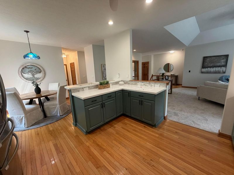 895 Linworth Village Drive, Columbus, OH 43235 Photo 66