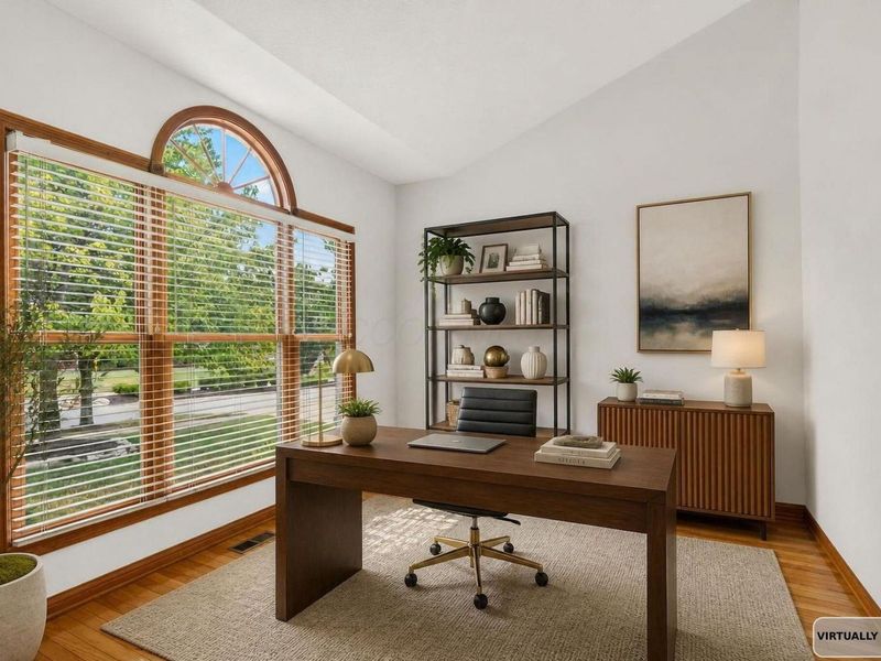895 Linworth Village Drive, Columbus, OH 43235 Photo 7