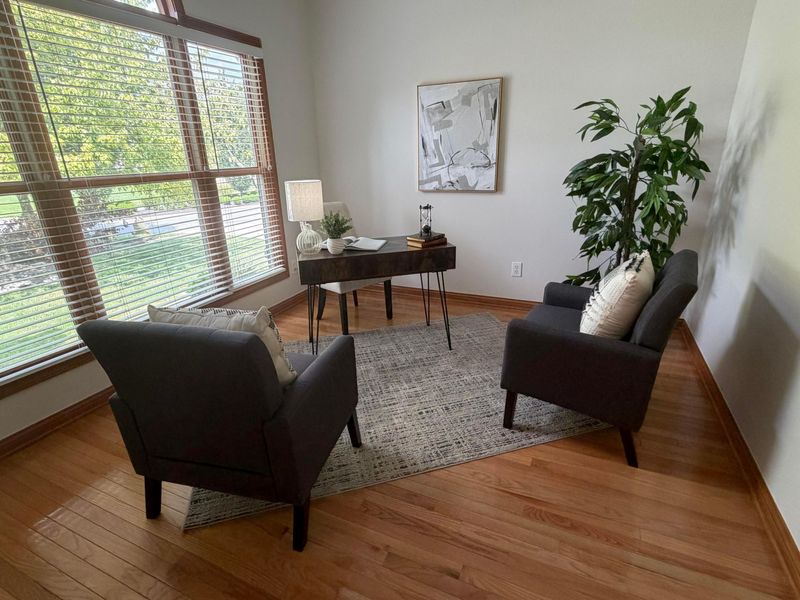 895 Linworth Village Drive, Columbus, OH 43235 Photo 8