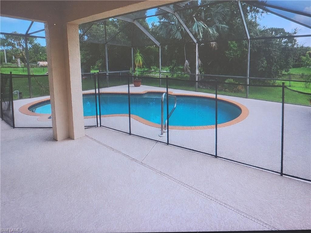 237 Rue Labonne Rd , Fort Myers, FL 33913 Photo