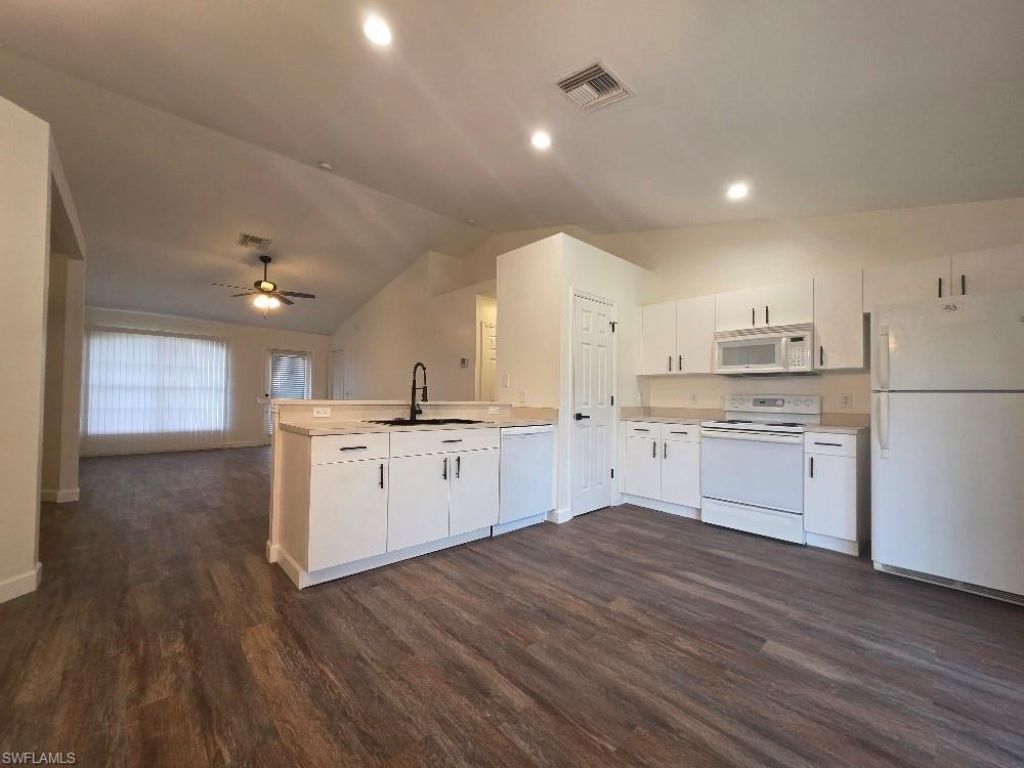 237 Rue Labonne Rd , Fort Myers, FL 33913 Photo