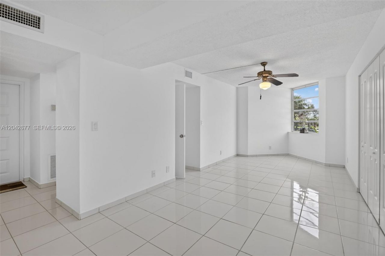 1931 Sabal Palm Dr, Unit 203, Davie, FL 33324 Photo