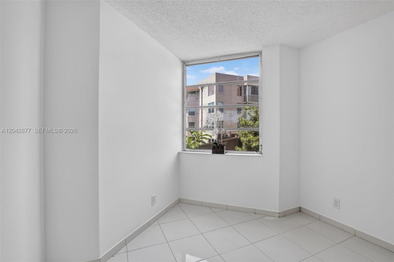 1931 Sabal Palm Dr, Unit 203, Davie, FL 33324 Photo