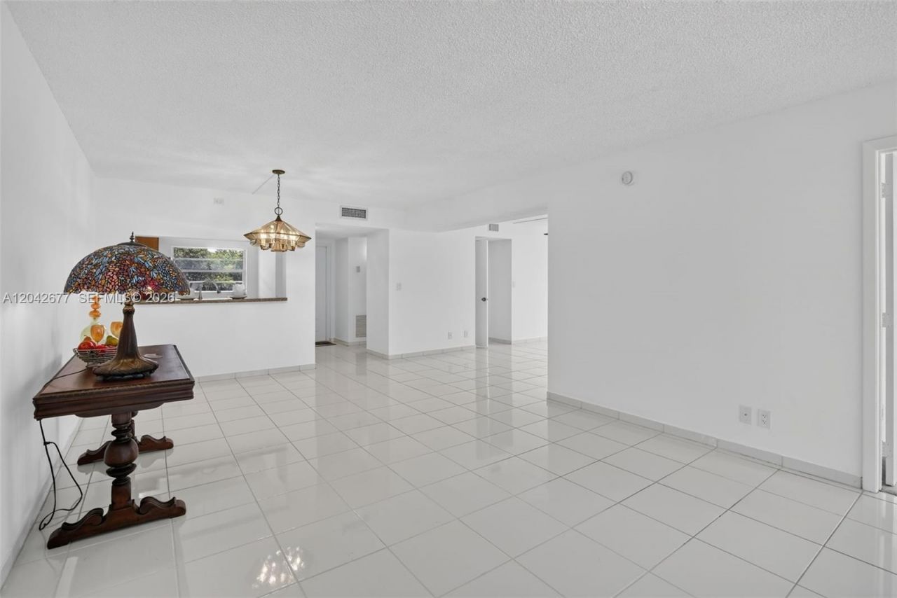 1931 Sabal Palm Dr, Unit 203, Davie, FL 33324 Photo