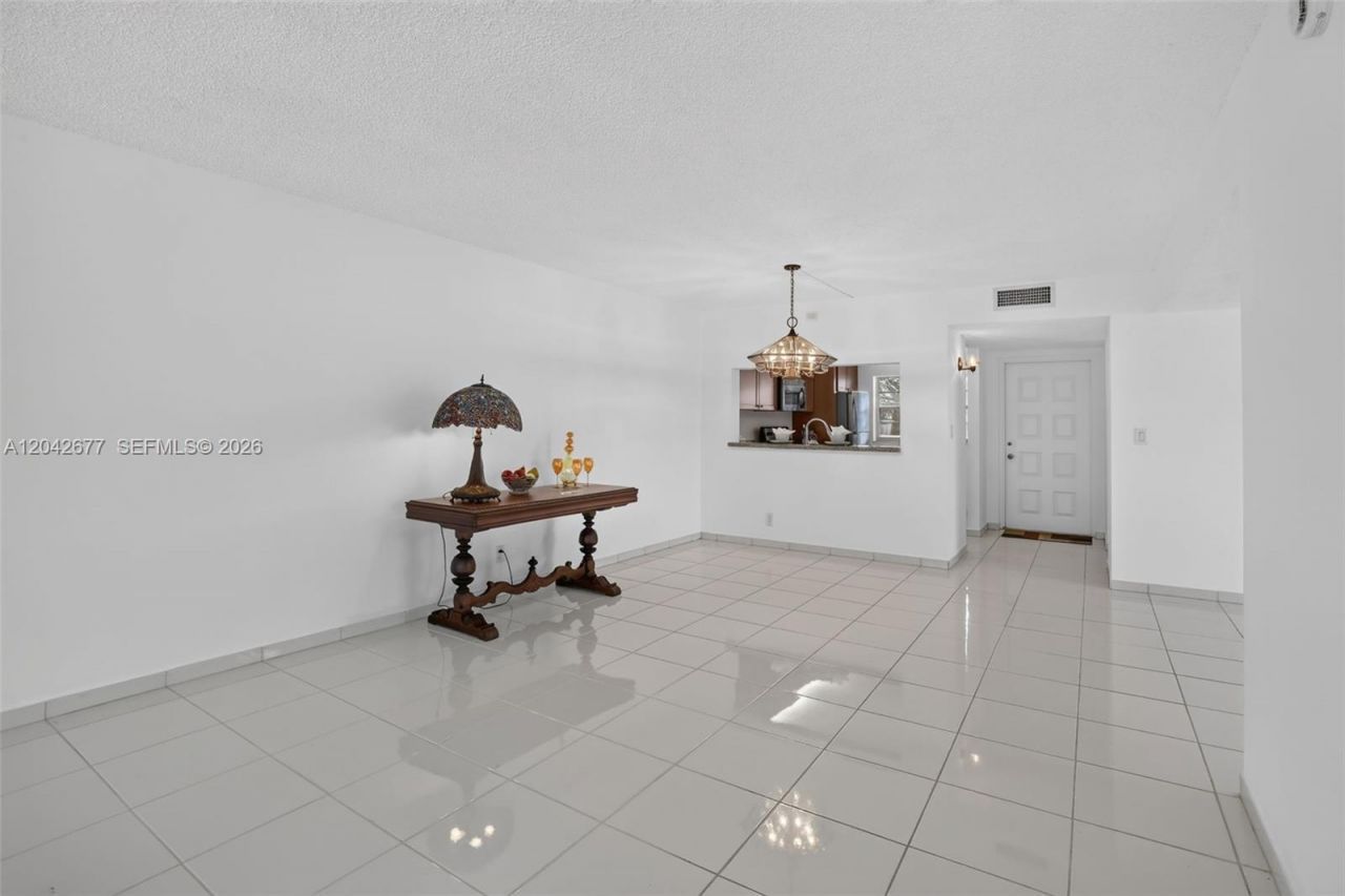 1931 Sabal Palm Dr, Unit 203, Davie, FL 33324 Photo