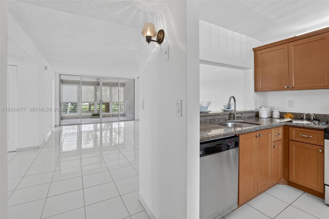1931 Sabal Palm Dr, Unit 203, Davie, FL 33324 Photo
