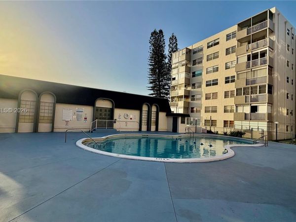 16450 Miami Dr , Unit 103, North Miami Beach, FL 33162