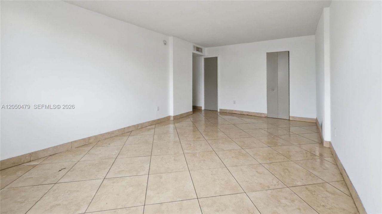 16450 Miami Dr, Unit 103, North Miami Beach, FL 33162 Photo