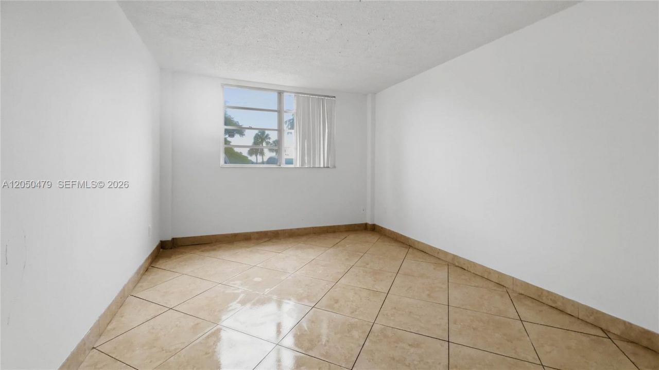 16450 Miami Dr, Unit 103, North Miami Beach, FL 33162 Photo