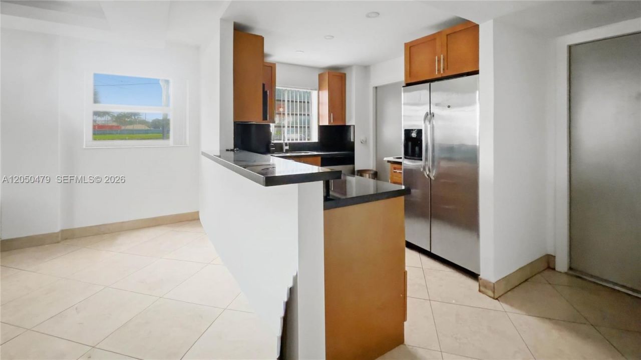 16450 Miami Dr, Unit 103, North Miami Beach, FL 33162 Photo