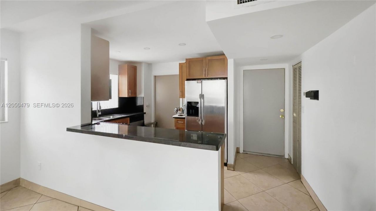16450 Miami Dr, Unit 103, North Miami Beach, FL 33162 Photo
