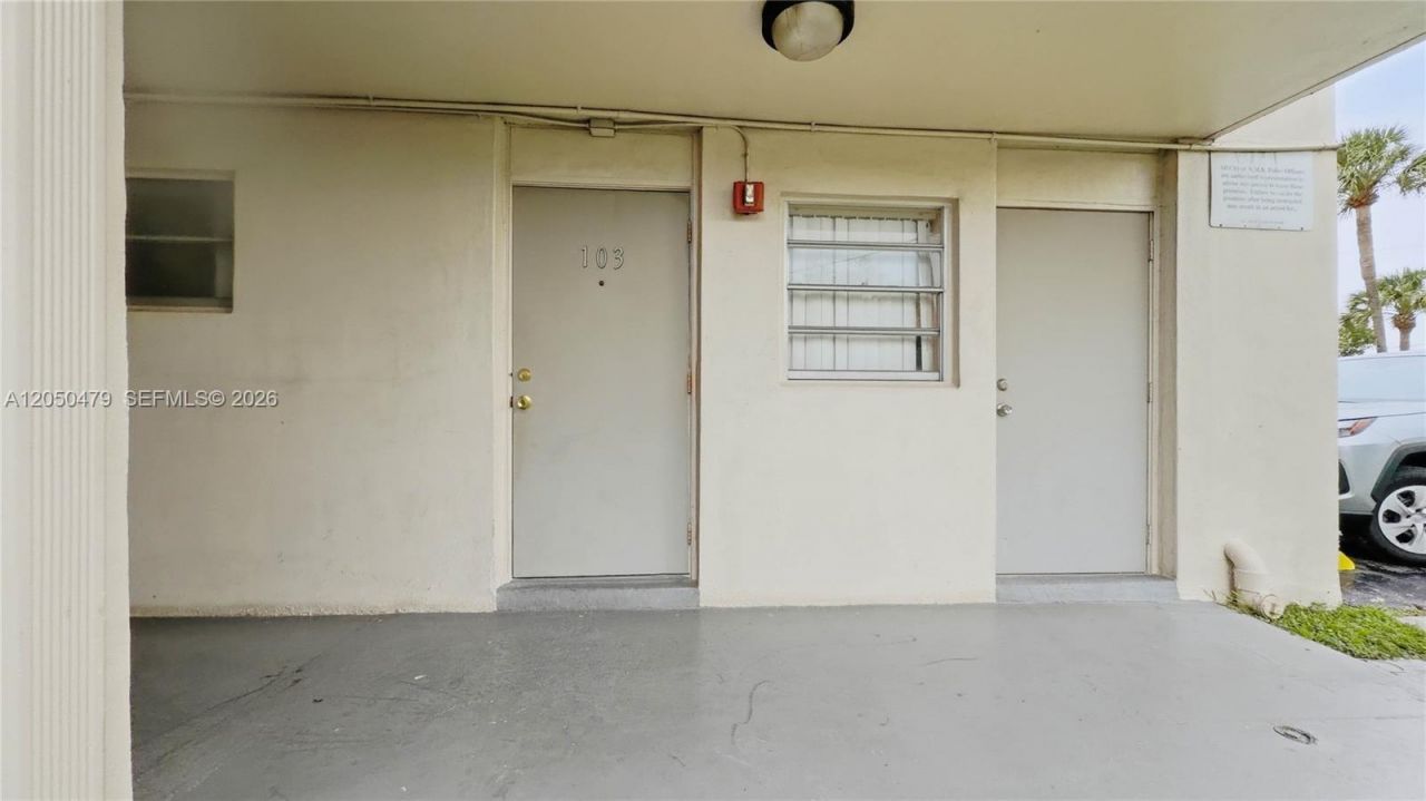16450 Miami Dr, Unit 103, North Miami Beach, FL 33162 Photo
