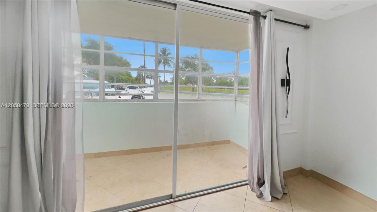 16450 Miami Dr, Unit 103, North Miami Beach, FL 33162 Photo