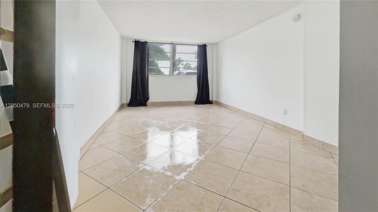 16450 Miami Dr, Unit 103, North Miami Beach, FL 33162 Photo